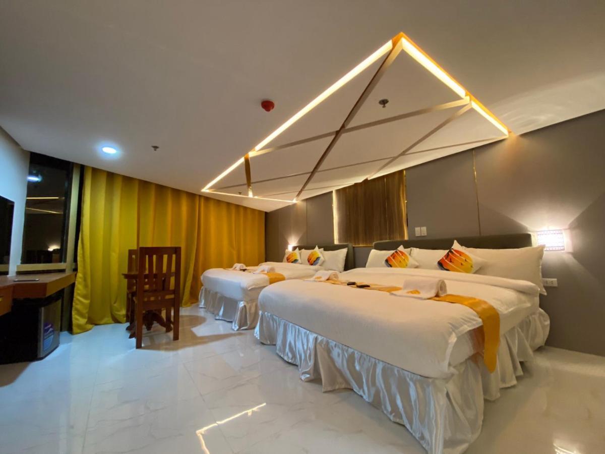 Ngn Gran Hotel Tuguegarao City Exterior photo